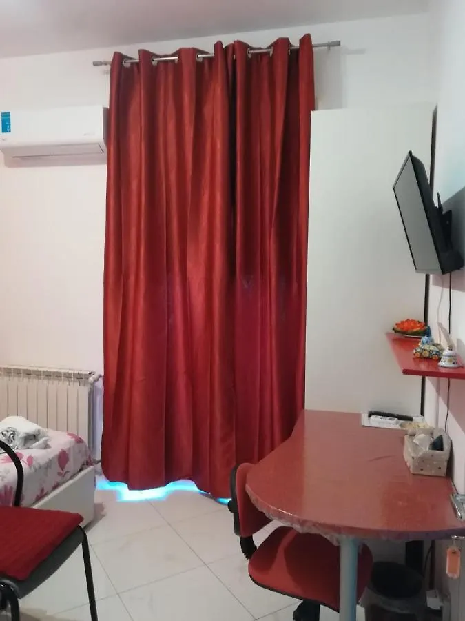 Casa Silvia Hotel Caltagirone 0*,  Italië